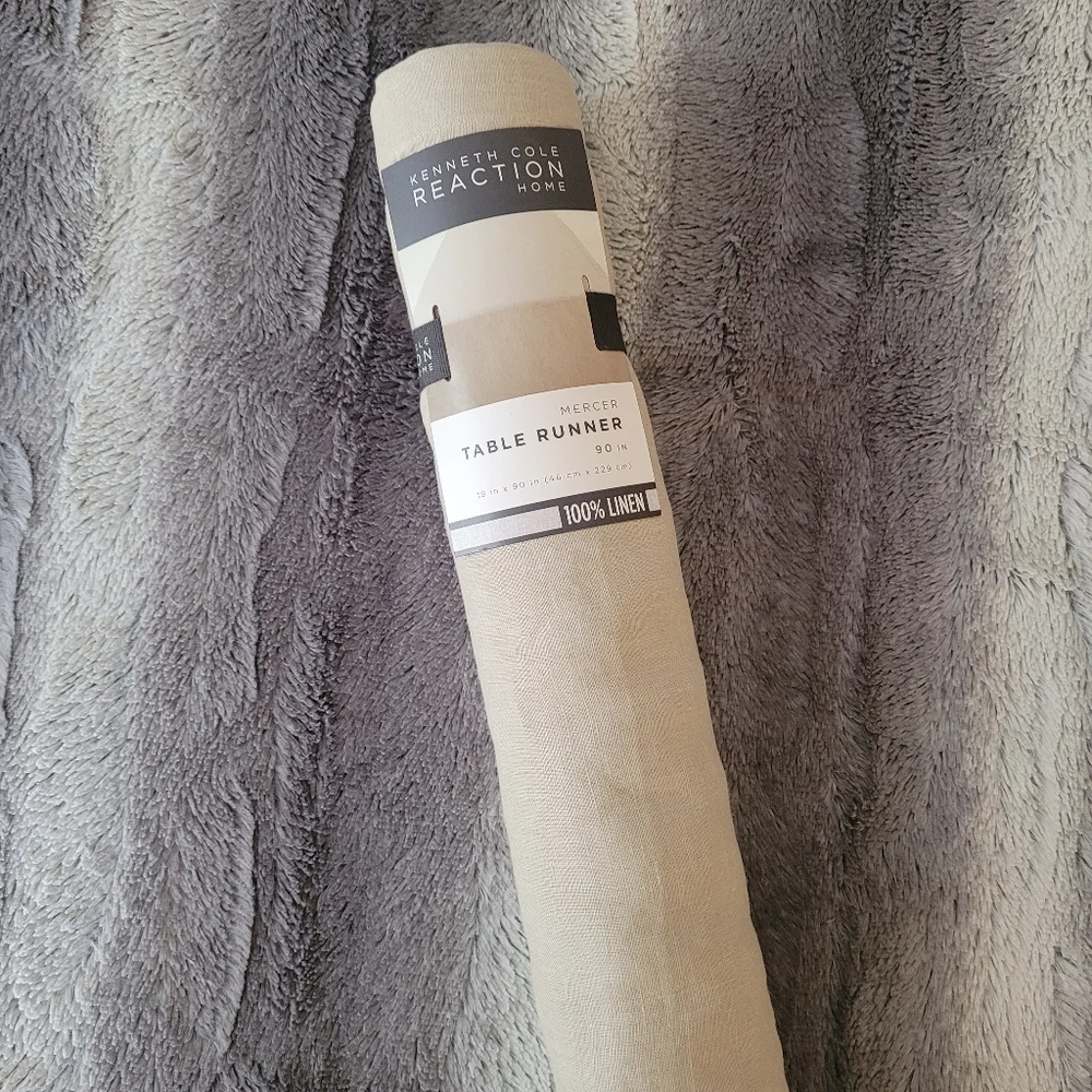 Kenneth Cole Reaction Linen Table runner